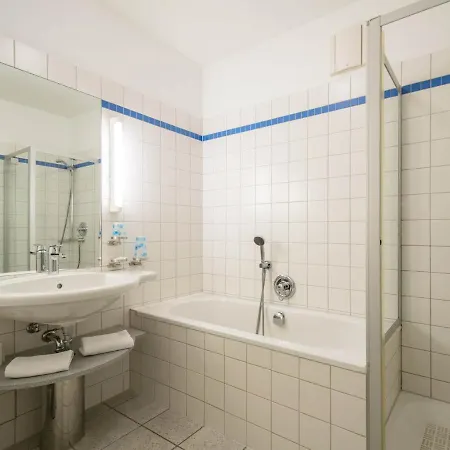 Kaiservillen Heringsdorf - Ferienwohnung Mit 1 Schlafzimmer Und Terrasse D102 Exterior photo
