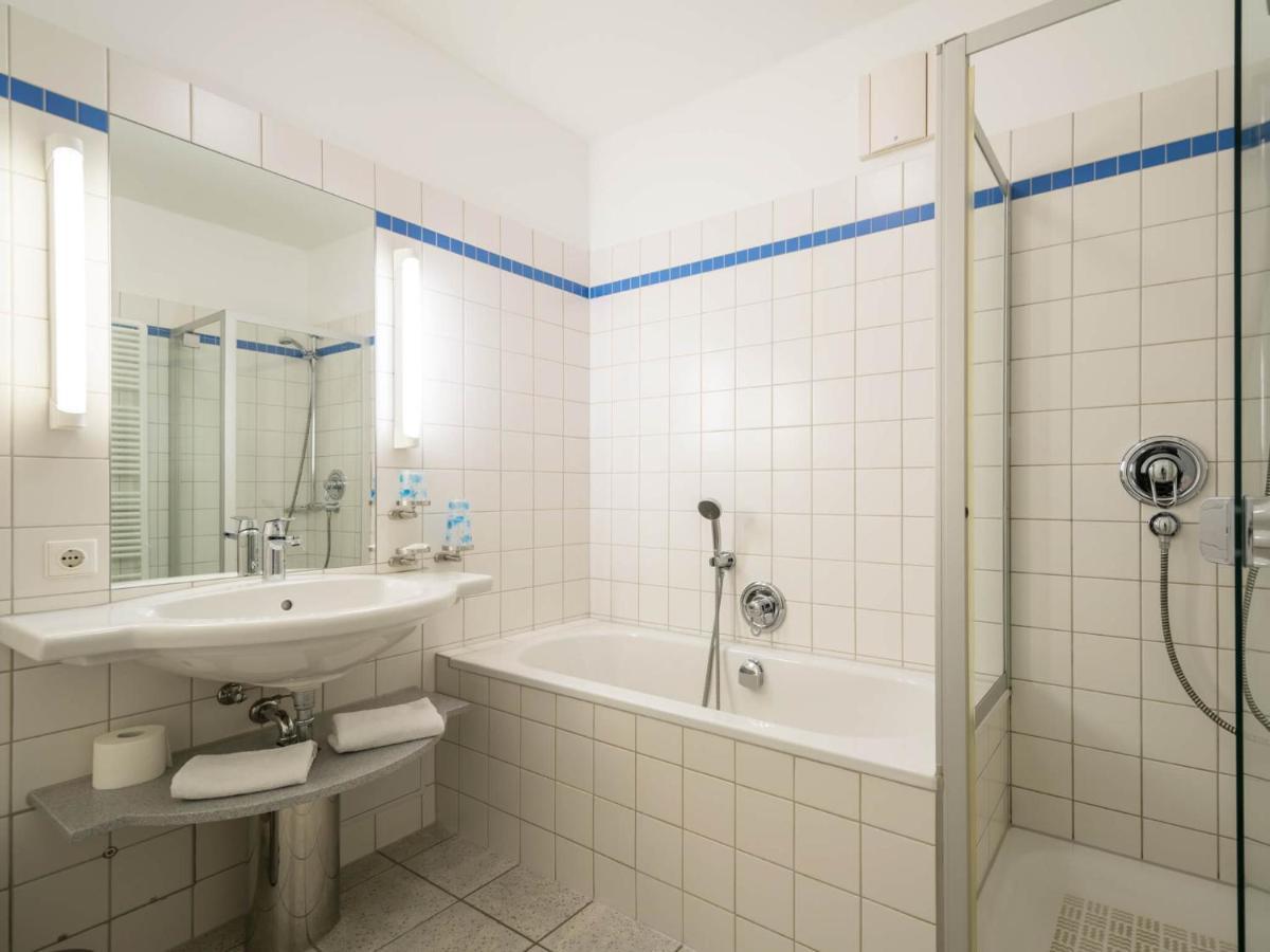 Apartment Kaiservillen - Mit 1 Schlafzimmer Und Terrasse D102 *